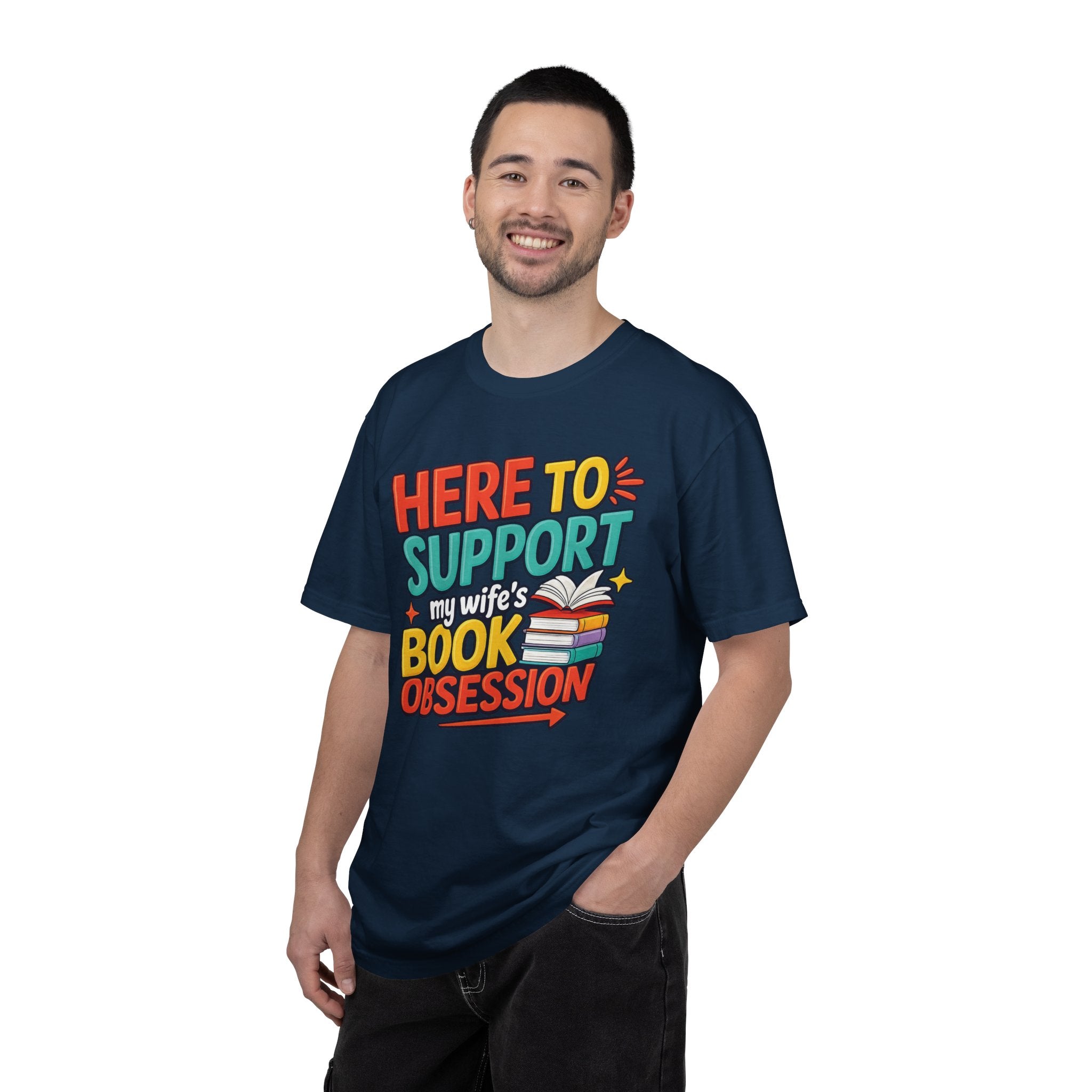 T-shirt de soutien pour femme — T-shirt humoristique pour mari « Here to Support My Wife's Book Obsession » T-shirt pour amateur de livres