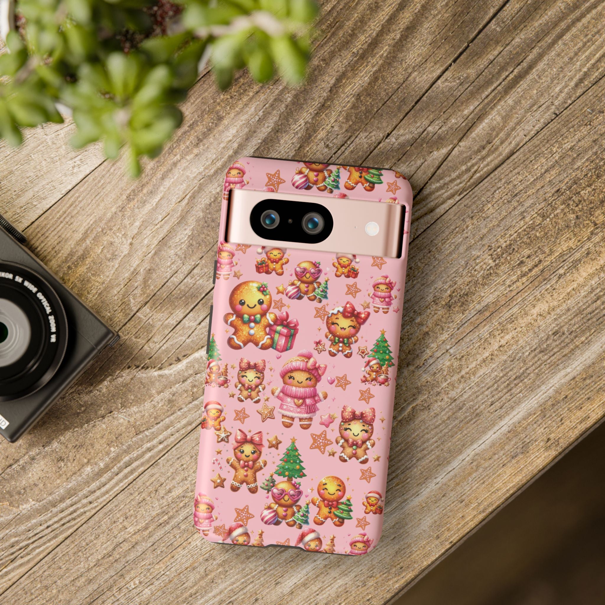 Coque de téléphone en forme de petite fille pain d'épices rose adorable, ambiance girly pour les fêtes, esthétique douce de Noël, idée cadeau mignonne et festive pour elle, housse de protection amusante