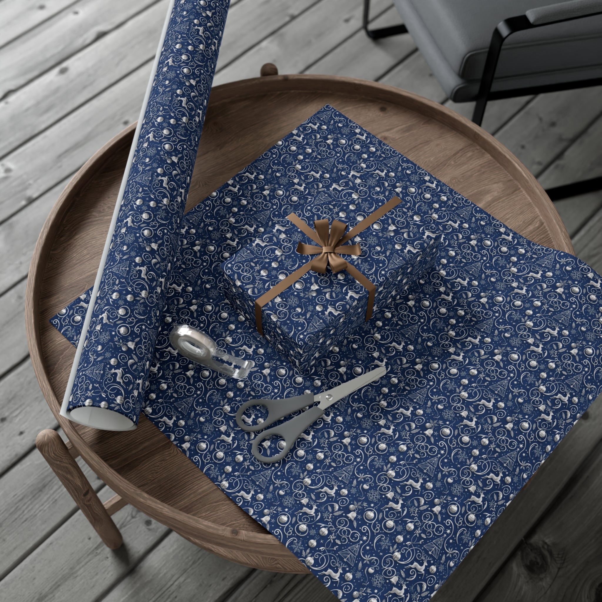 Emballage Cadeau de Noël Bleu et Argent Élégant – Feuilles et Rouleaux de Papier Cadeau Festif | MRSBYVALLE