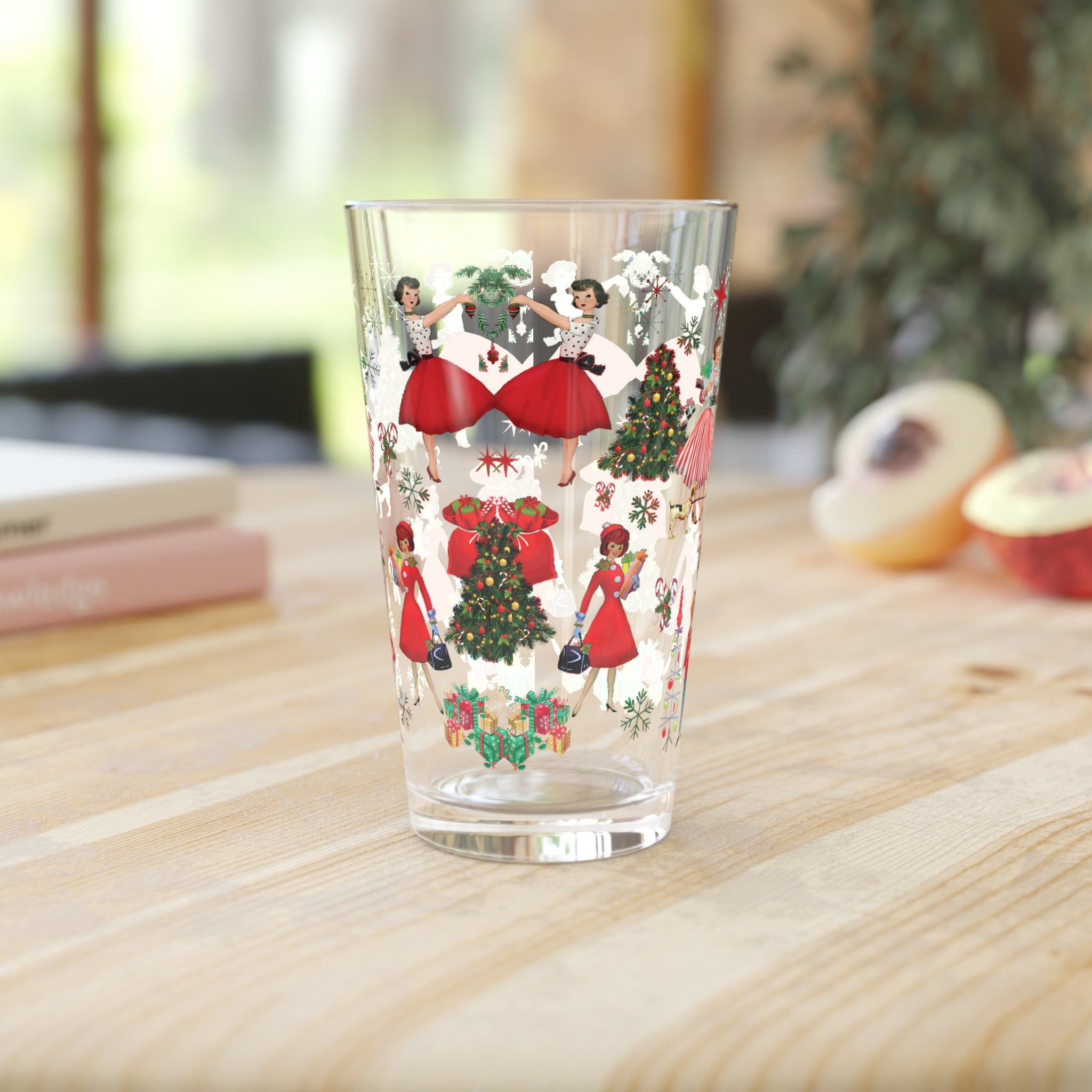 1950s Vintage 16 oz Pint Glass Retro Christmas Design | Unique Holiday Drinkware | Perfect Nostalgic Gifts & Decorations |Ideal Gift for Christmas Celebrations Elegance Durable, Glassware Perfect for Parties - MRSBYVALLE