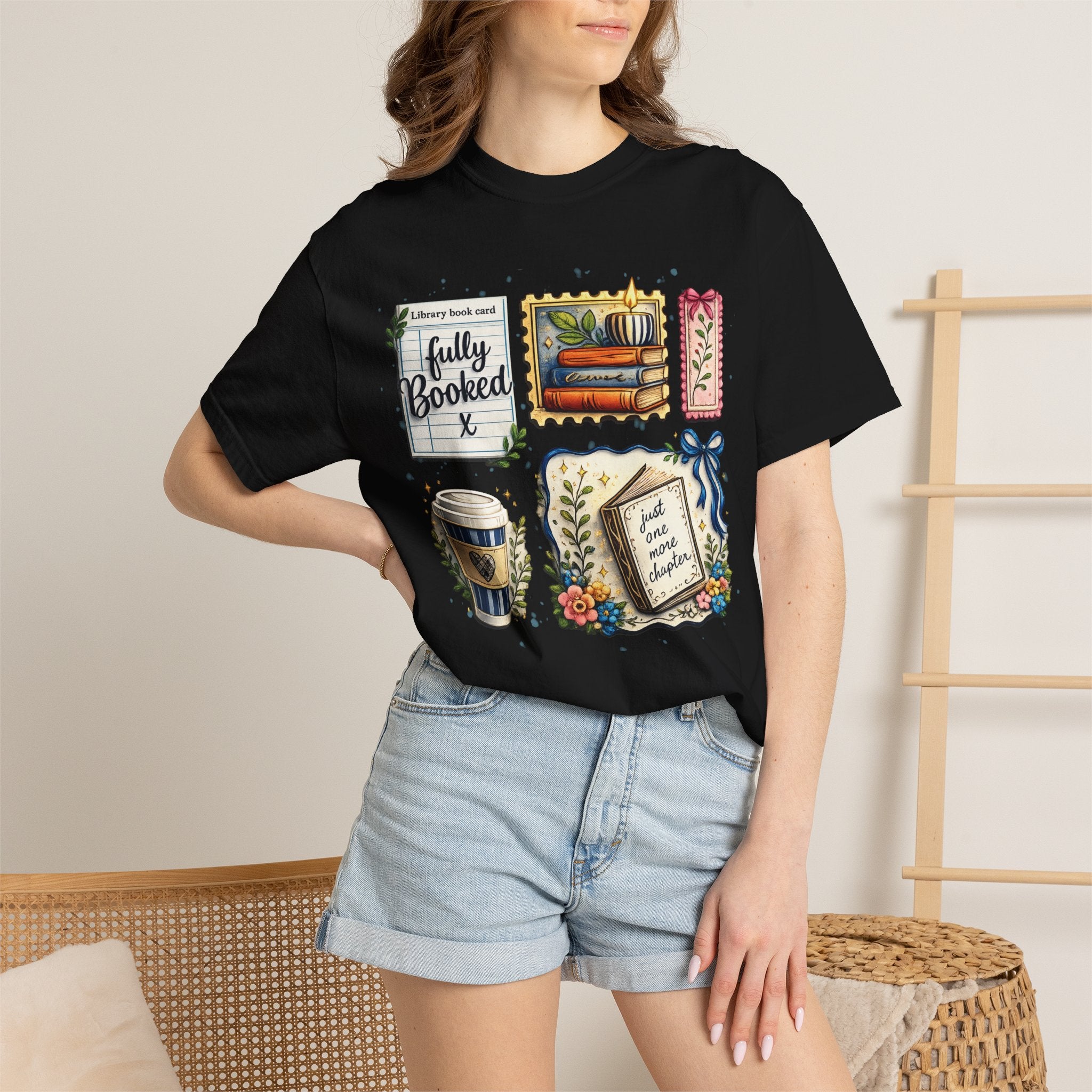 T-shirt Comfort Colors "Just One More Chapter & Coffee" – Confortable pour les amoureux des livres