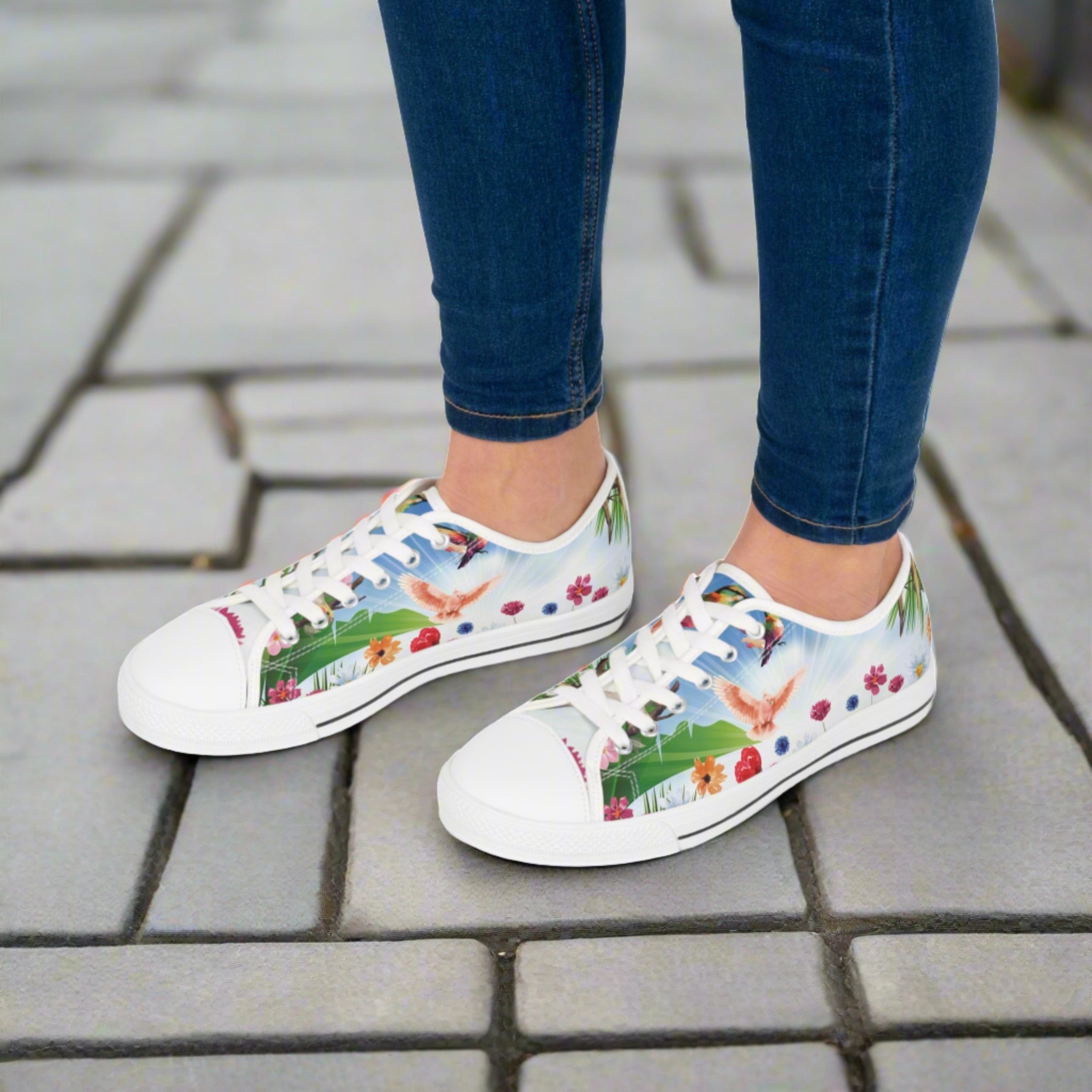 Tropical Birds Women's Low Top Sneakers Breathable Polyester Canvas, Lightweight Stylish Comfortable All-Day Wear, Perfect for Walking and Everyday Activities - MRSBYVALLE