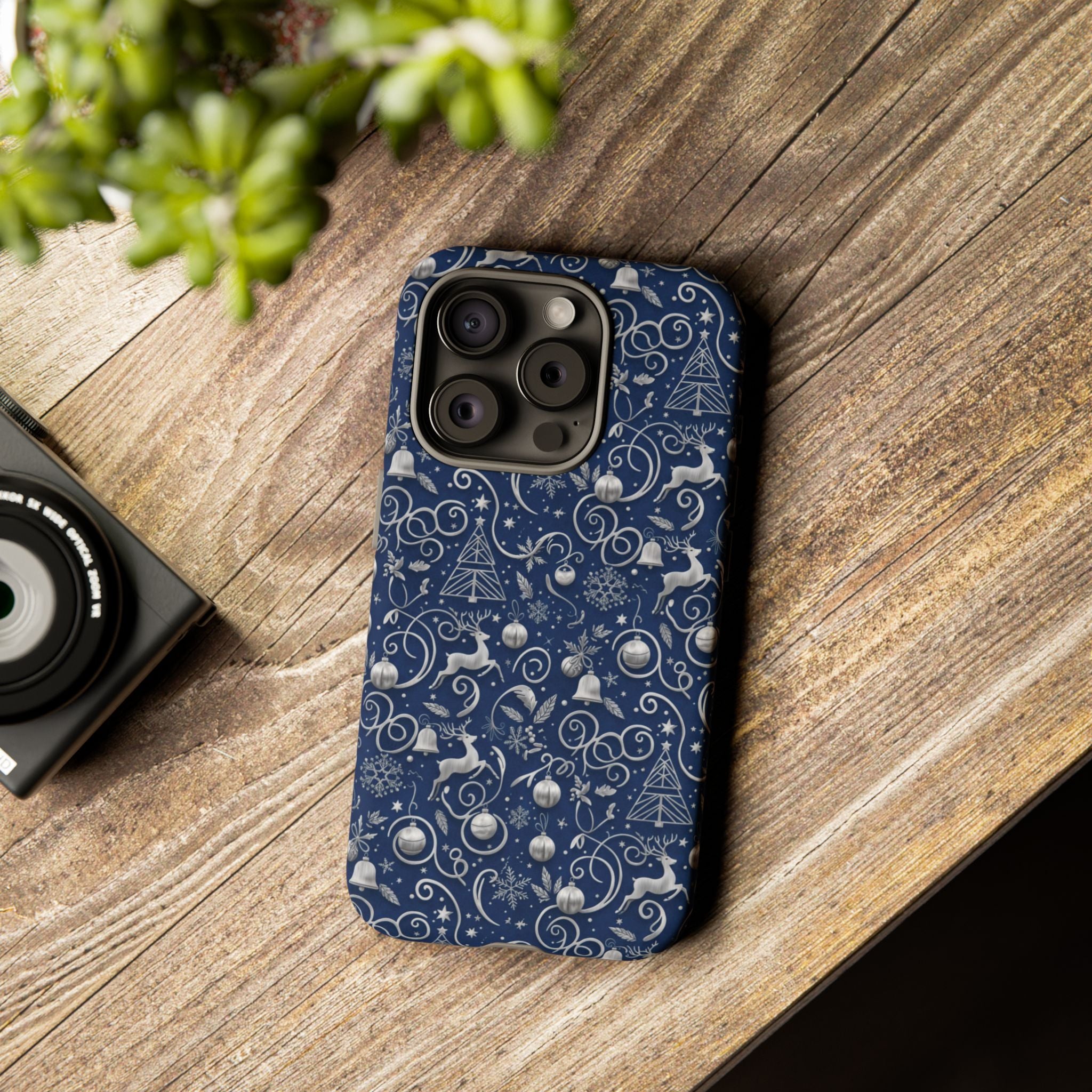 Coque Téléphone Noël Bleu & Argent – Motif Paillettes Festives pour iPhone 17, Tous iPhones & Galaxy | Cadeau MRSBYVALLE pour Elle