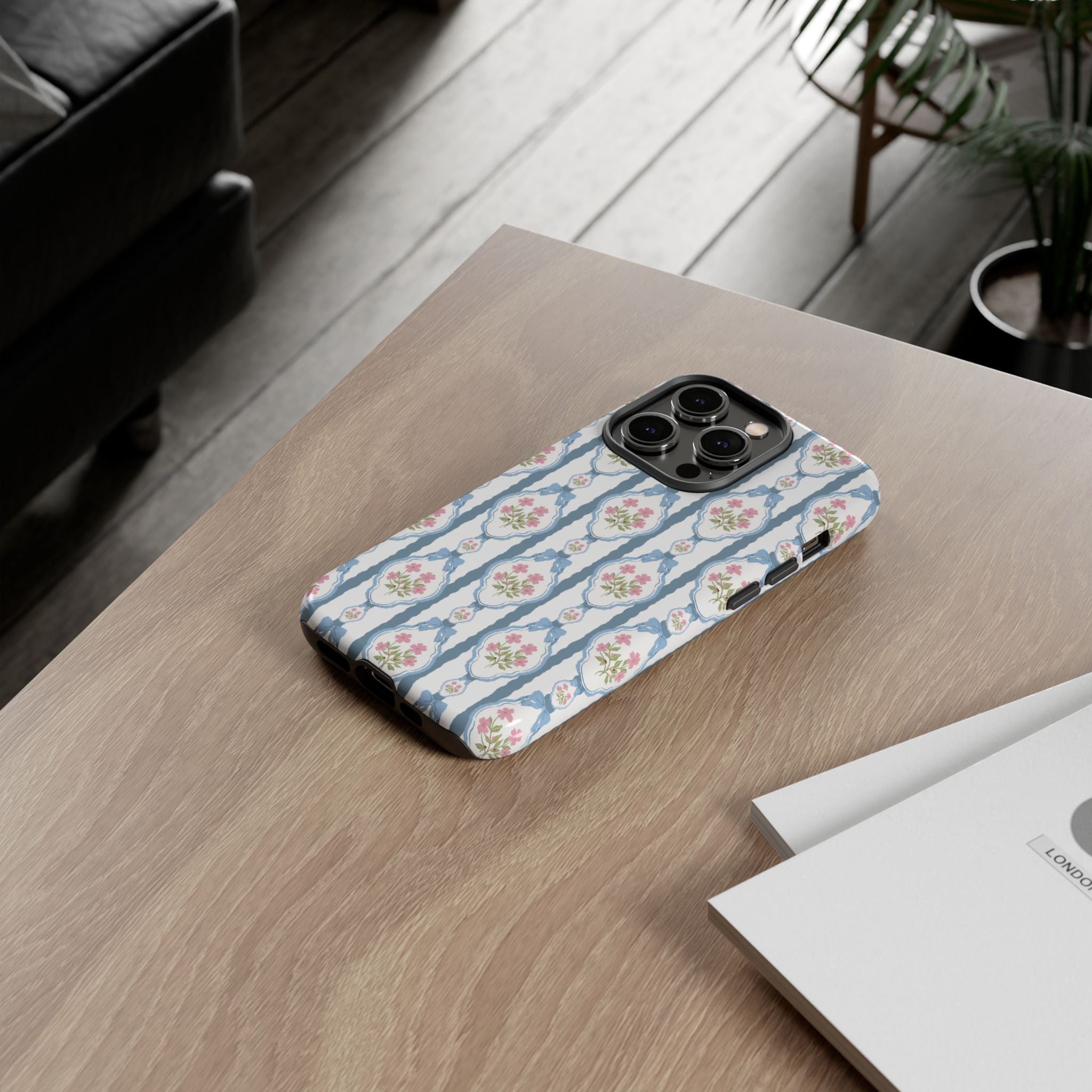Coque de téléphone Vintage Nœud Bleu et Rose — Motif floral romantique « Tough Cases »