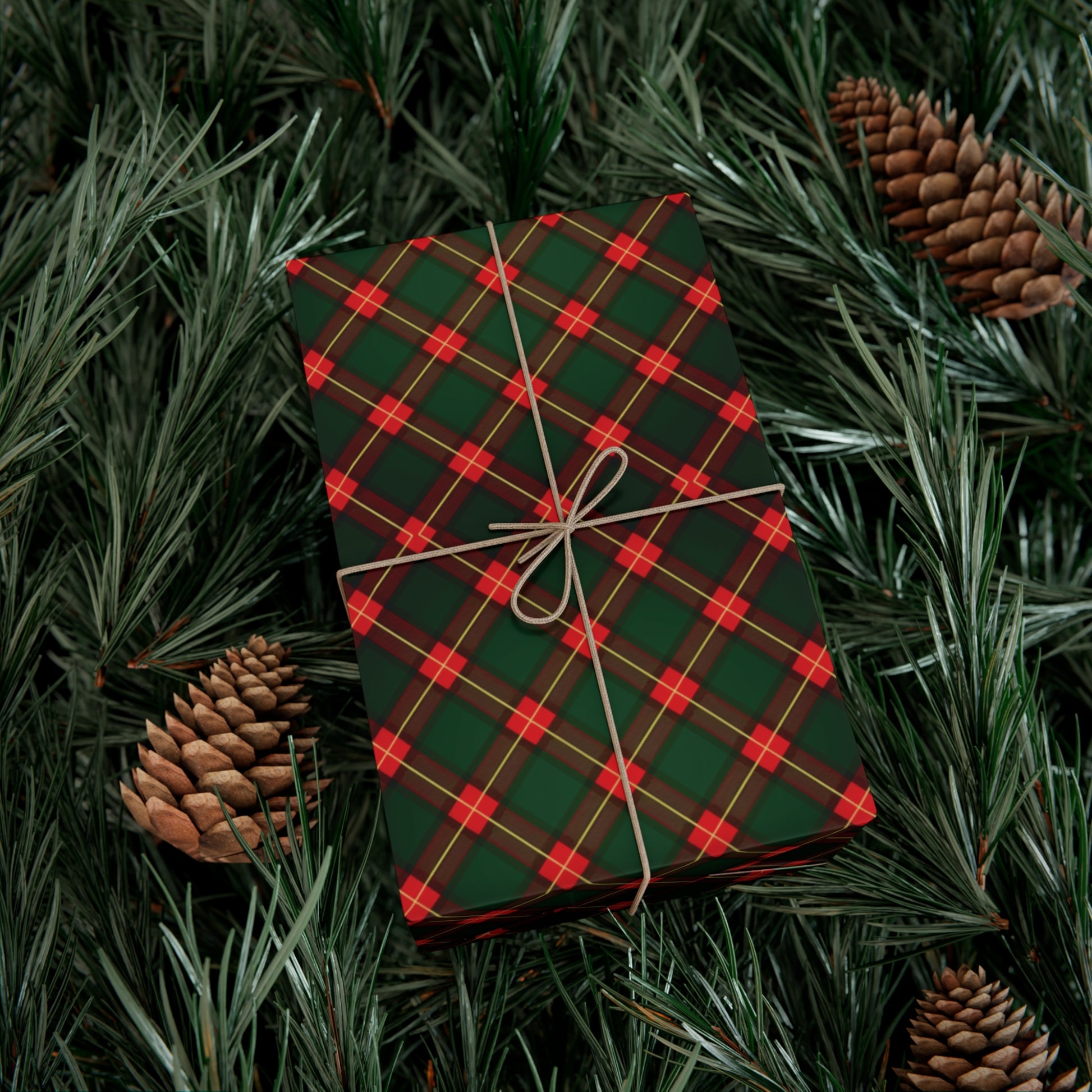 Festive Red & Green Plaid Wrapping Paper - Classic Holiday Gift Wrap for Christmas Presents, Adds Seasonal Charm, Premium Quality Wrapping for All Gifts - MRSBYVALLE