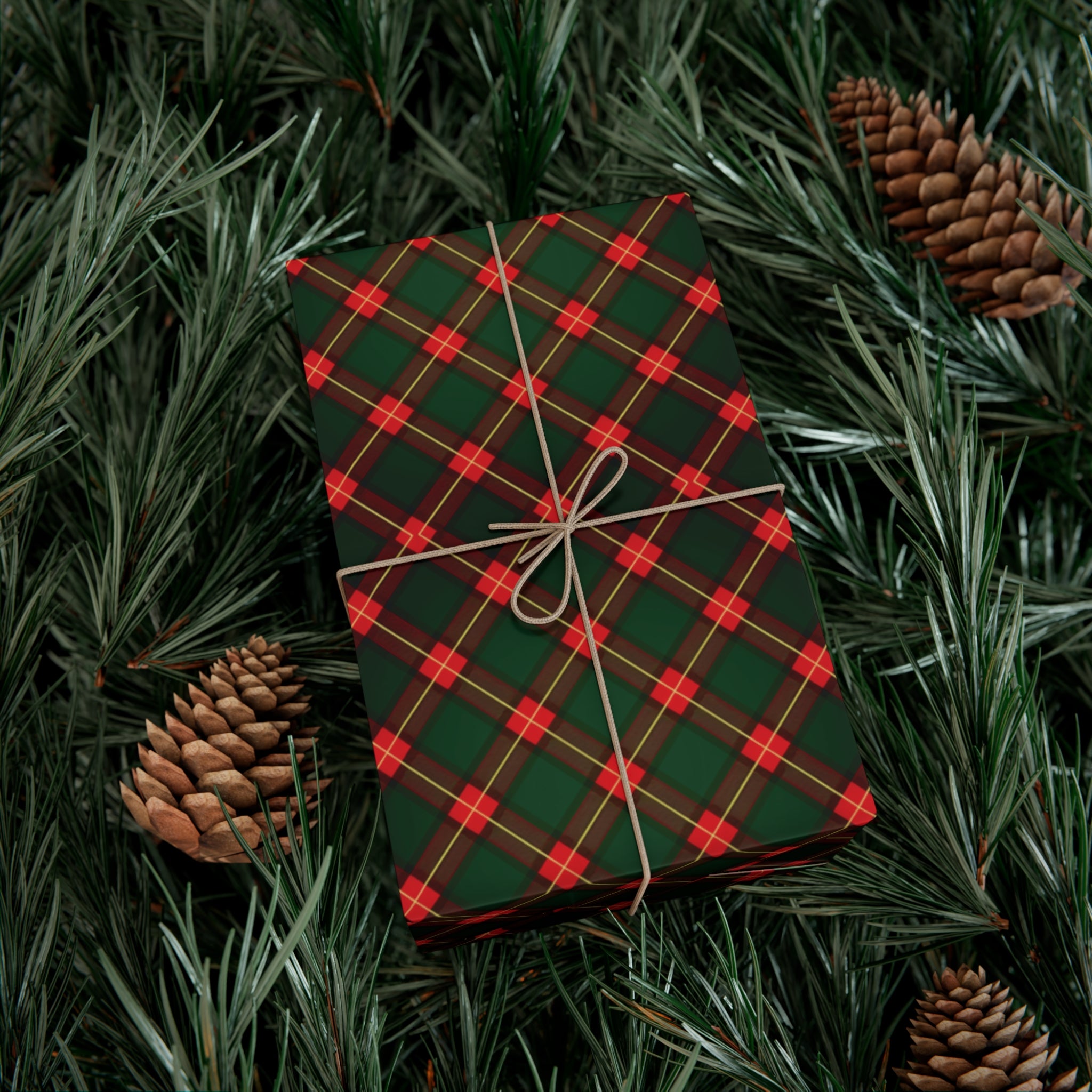 Festive Red & Green Plaid Wrapping Paper - Classic Holiday Gift Wrap for Christmas Presents, Adds Seasonal Charm, Premium Quality Wrapping for All Gifts - MRSBYVALLE