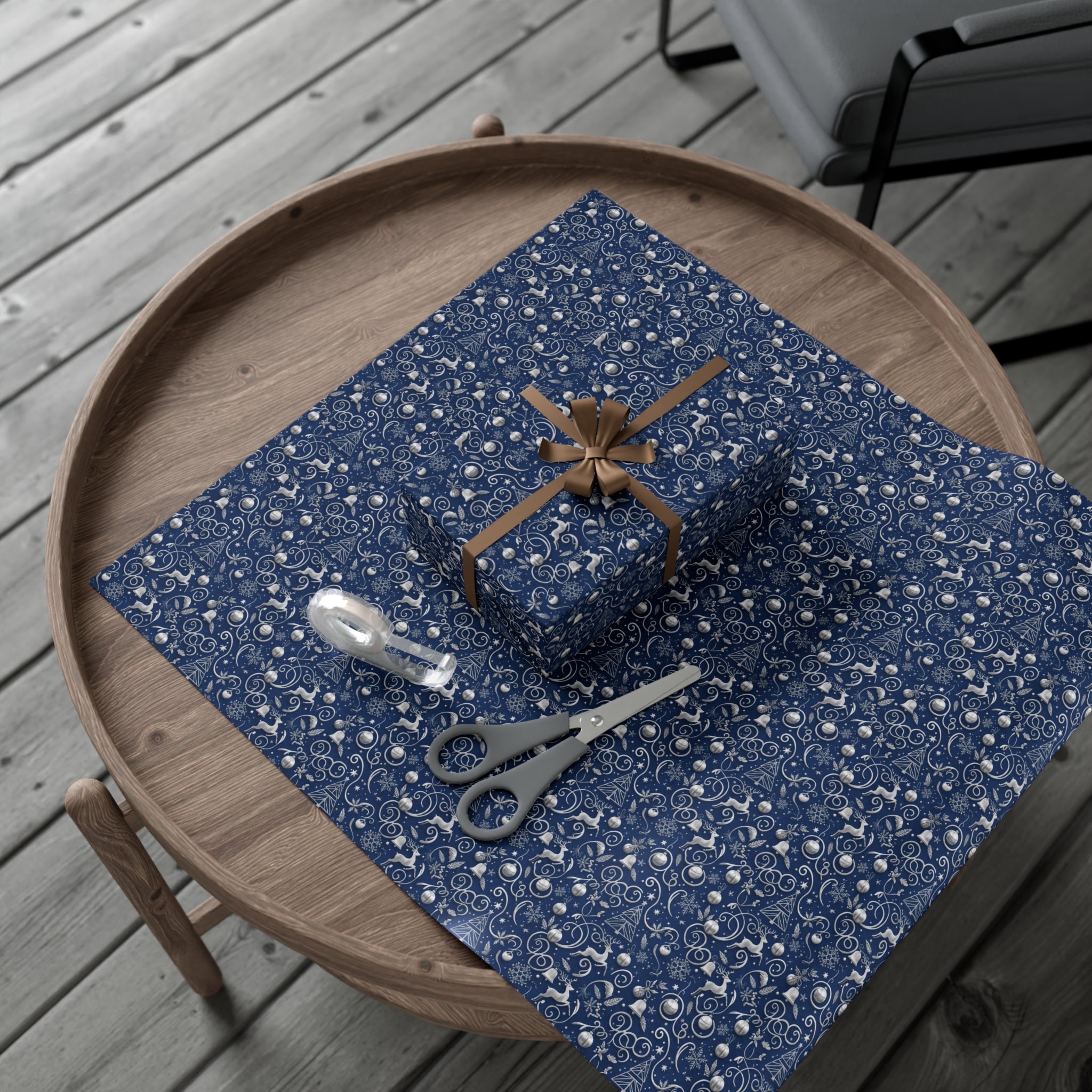 Emballage Cadeau de Noël Bleu et Argent Élégant – Feuilles et Rouleaux de Papier Cadeau Festif | MRSBYVALLE