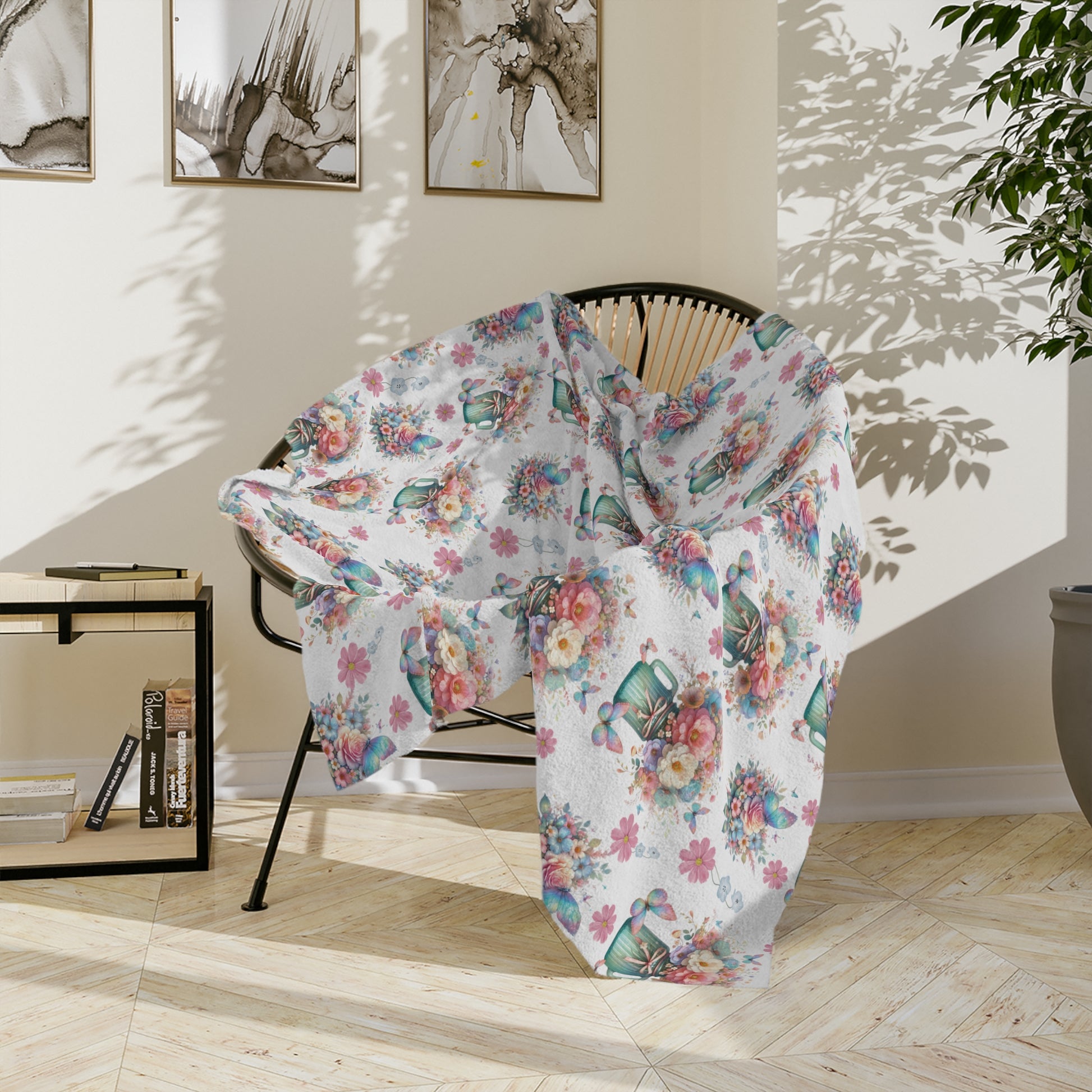 White Pastel Wildflower Minky Blanket Luxurious 100% Polyester Cozy Comfort Throw Ultra-Soft Microfiber Comfort Blanket, Perfect for Snuggling Decor, Cozy All-Season Warmth, Comfort Housewarming Gift Throw.