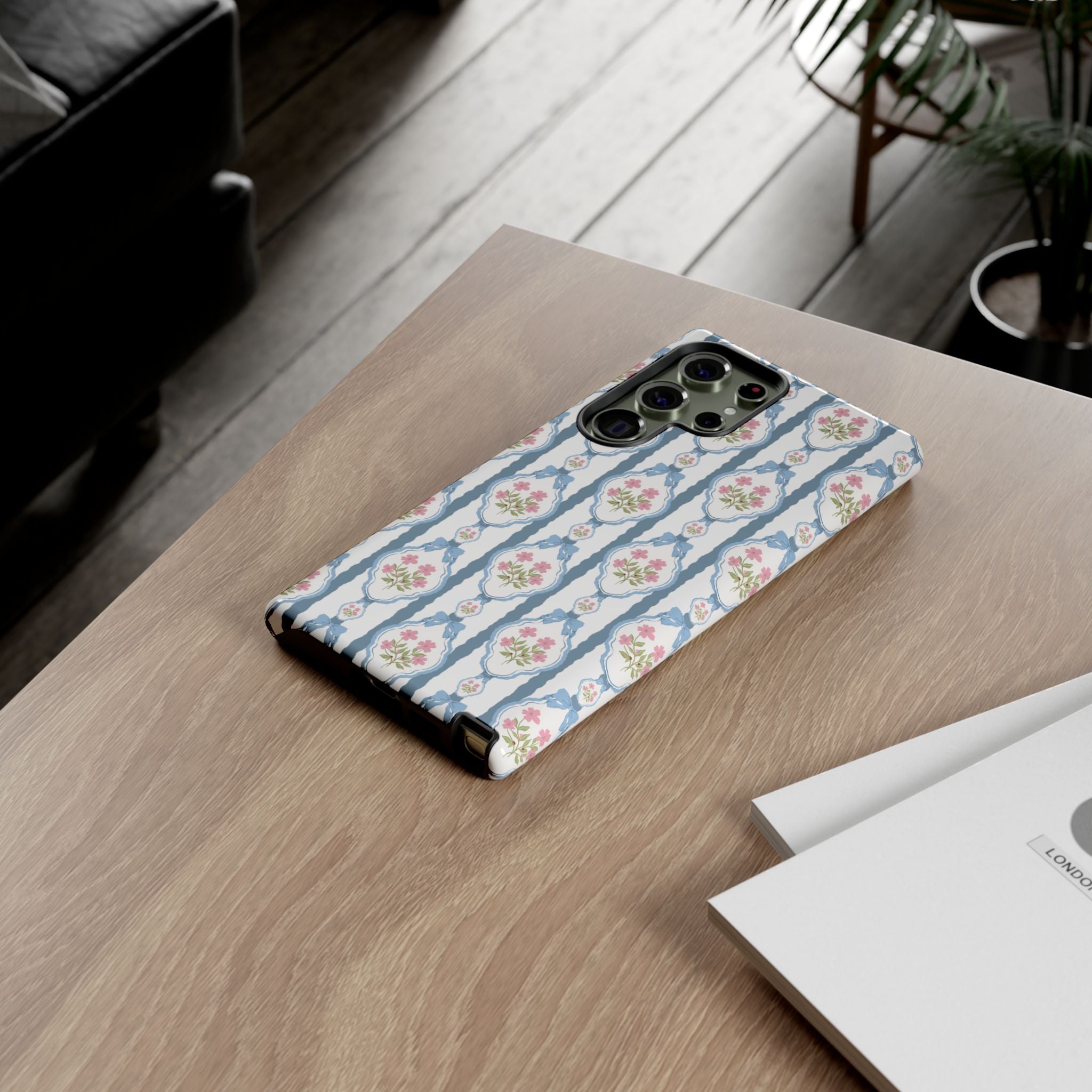 Coque de téléphone Vintage Nœud Bleu et Rose — Motif floral romantique « Tough Cases »