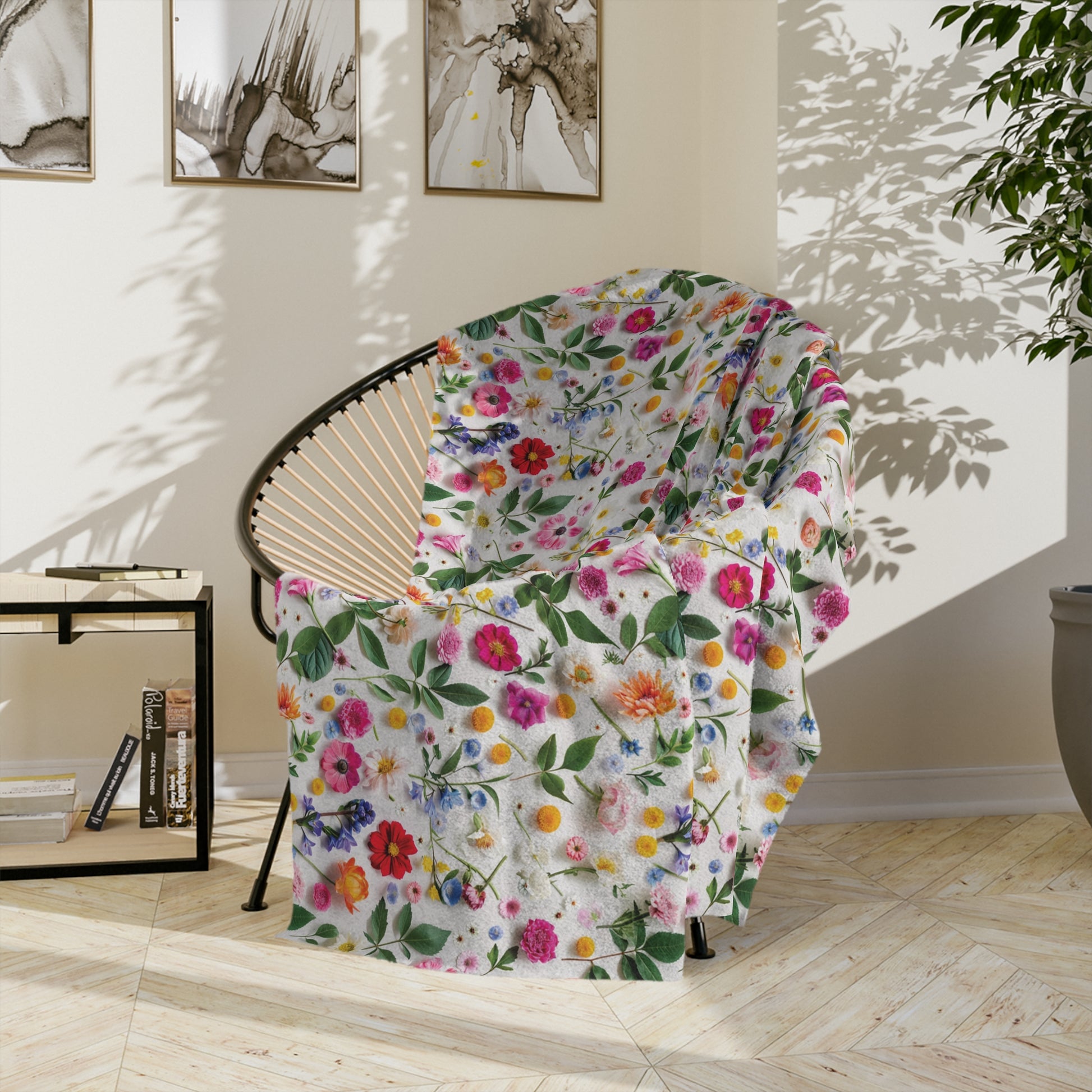 Wildflowers Bright Colors Minky Blanket Throw Ultra-Soft Minky Blanket Cozy Comfort Blanket Elegant Home Decor Plush Microfiber for Maximum Comfort Blanket, Perfect for Snuggling Decor, Cozy All-Season Warmth, Housewarming Gift Throw