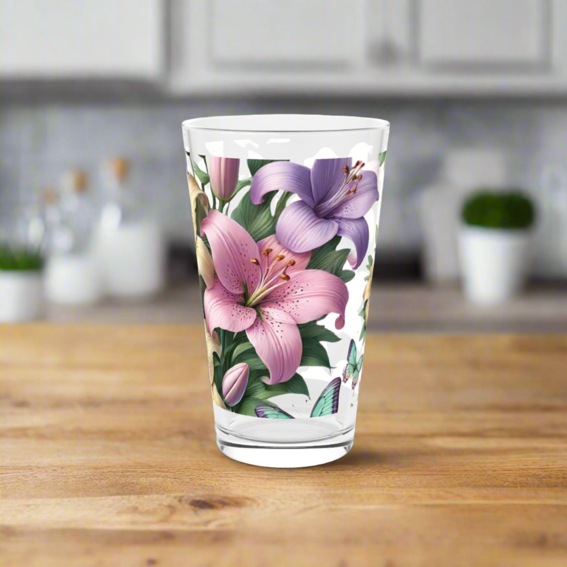 Blooming Tiger Lily 16 oz Pint Glass Vibrant Floral Design, Durable Glassware for Beverages, Ideal for Home, Bar, or Gifts | Elegant Perfect for Parties - MRSBYVALLE
