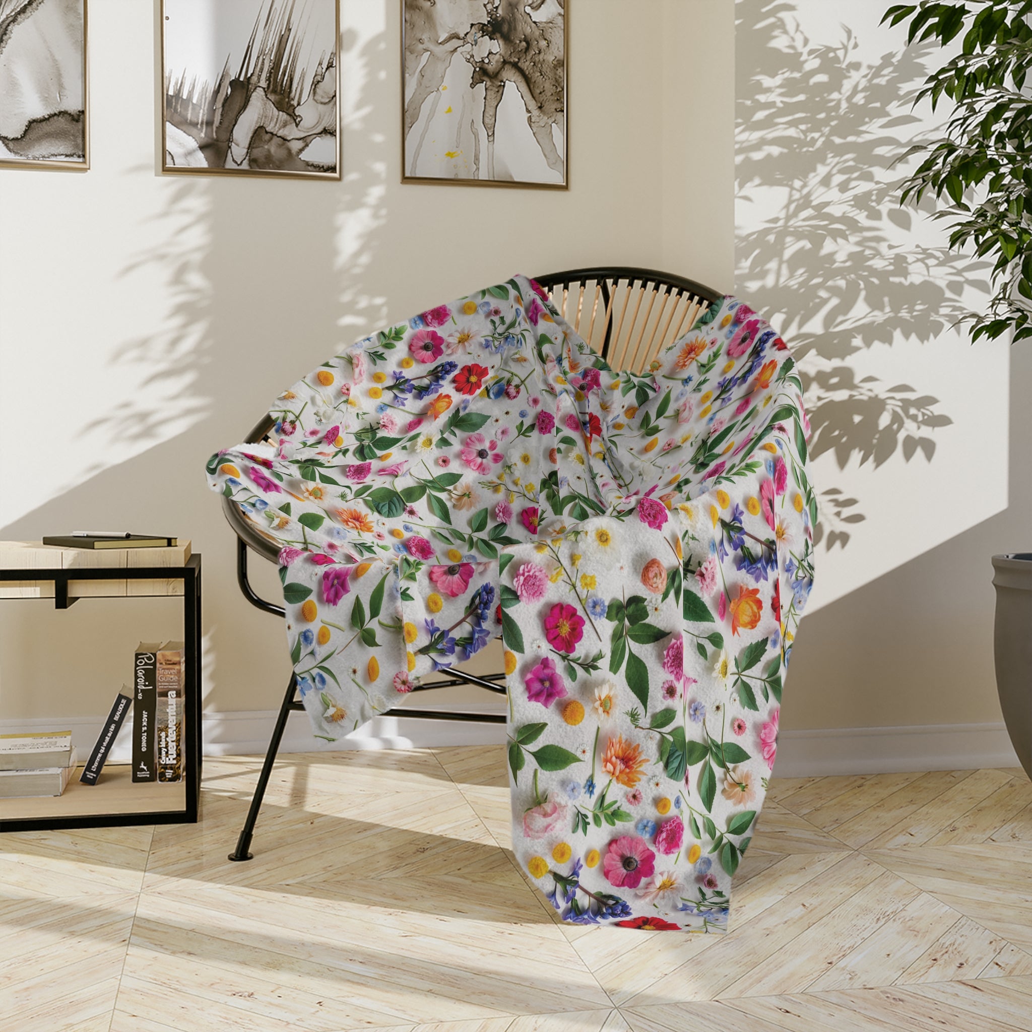 Couverture en Minky Couleurs Vives Fleurs Sauvages Jeté de Lit Ultra Doux et Confortable Décoration Élégante Microfibre Peluche pour un Confort Maximal, Parfait pour se Blottir, Chaleur Douillette Toutes Saisons, Cadeau de Pendaison de Crémaillère