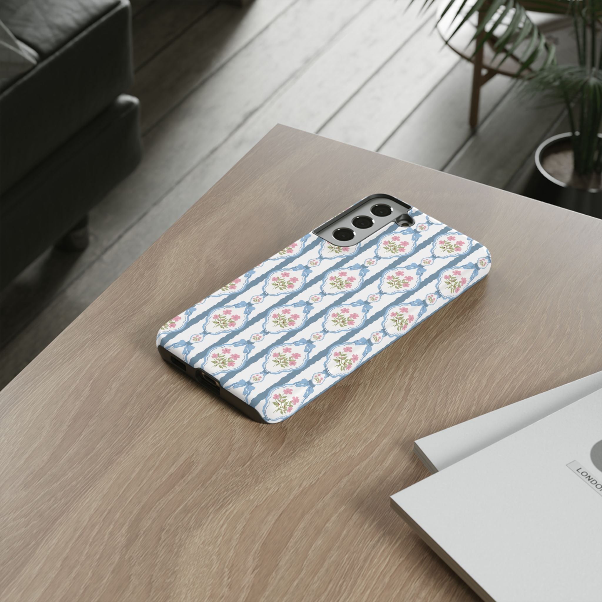 Coque de téléphone Vintage Nœud Bleu et Rose — Motif floral romantique « Tough Cases »