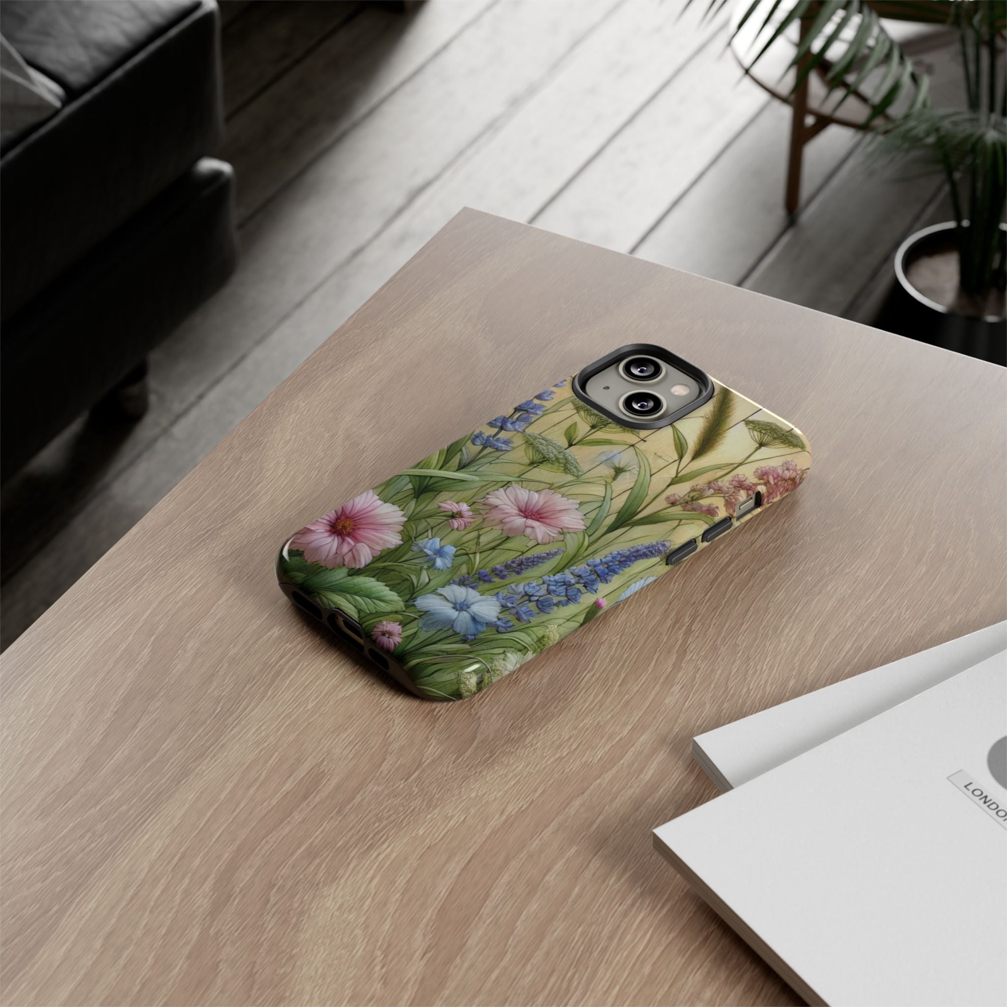 Exquises fleurs sauvages en vitrail : l'artisanat fait main pour votre intérieur. Ajoutez une touche d'élégance et la beauté de la nature avec des panneaux floraux éclatants et minutieusement conçus, parfaits pour tout décor. Un cadeau pour elle.