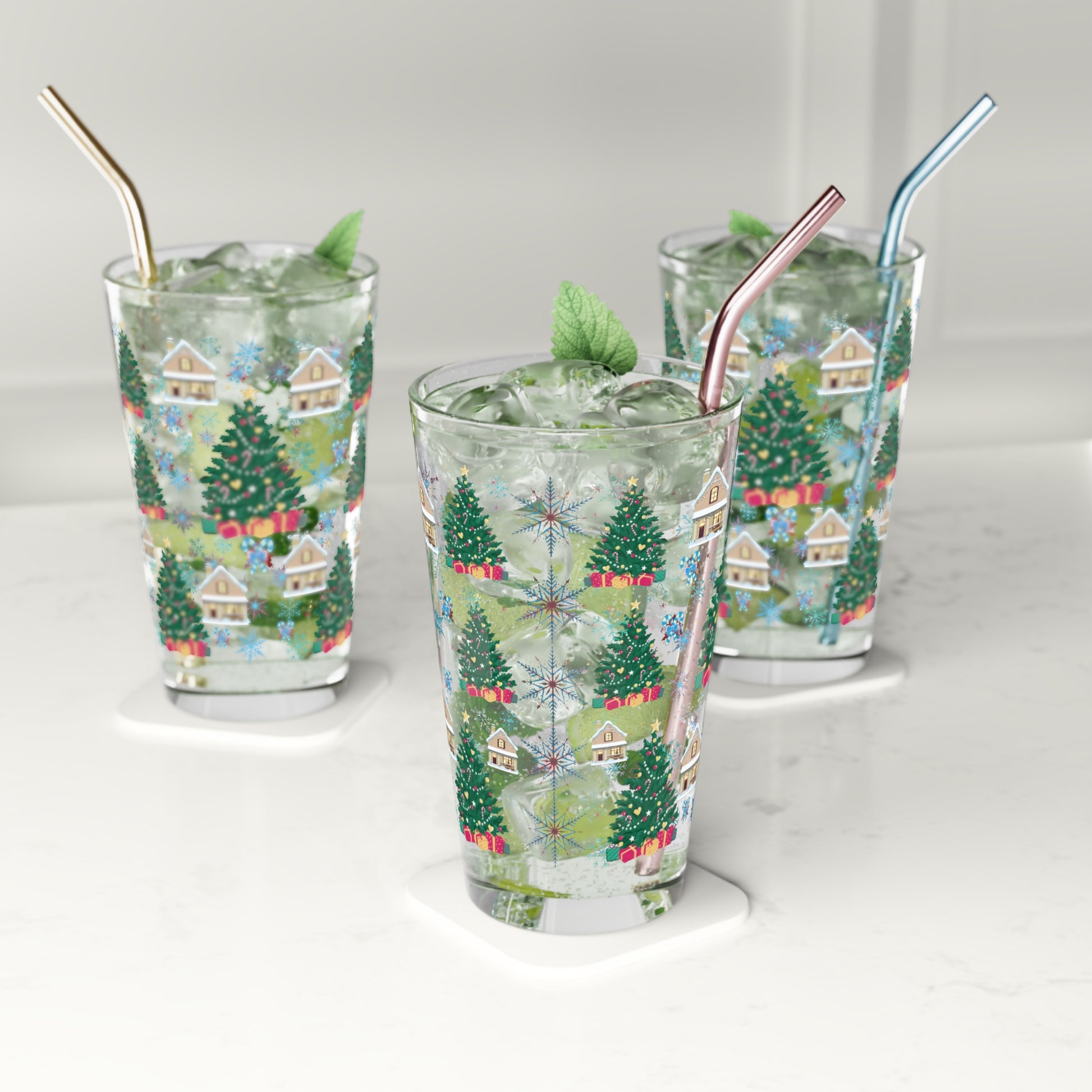 Christmas Trees 16oz Pint Glass Modern Style for Cocktails, Mocktails, Beer, and Water Perfect for Every Occasion Mother's Day Party Drinkware, Housewarming Perfect Gift Party Drinkware, Cocktail, Wedding Perfect for Parties - MRSBYVALLE
