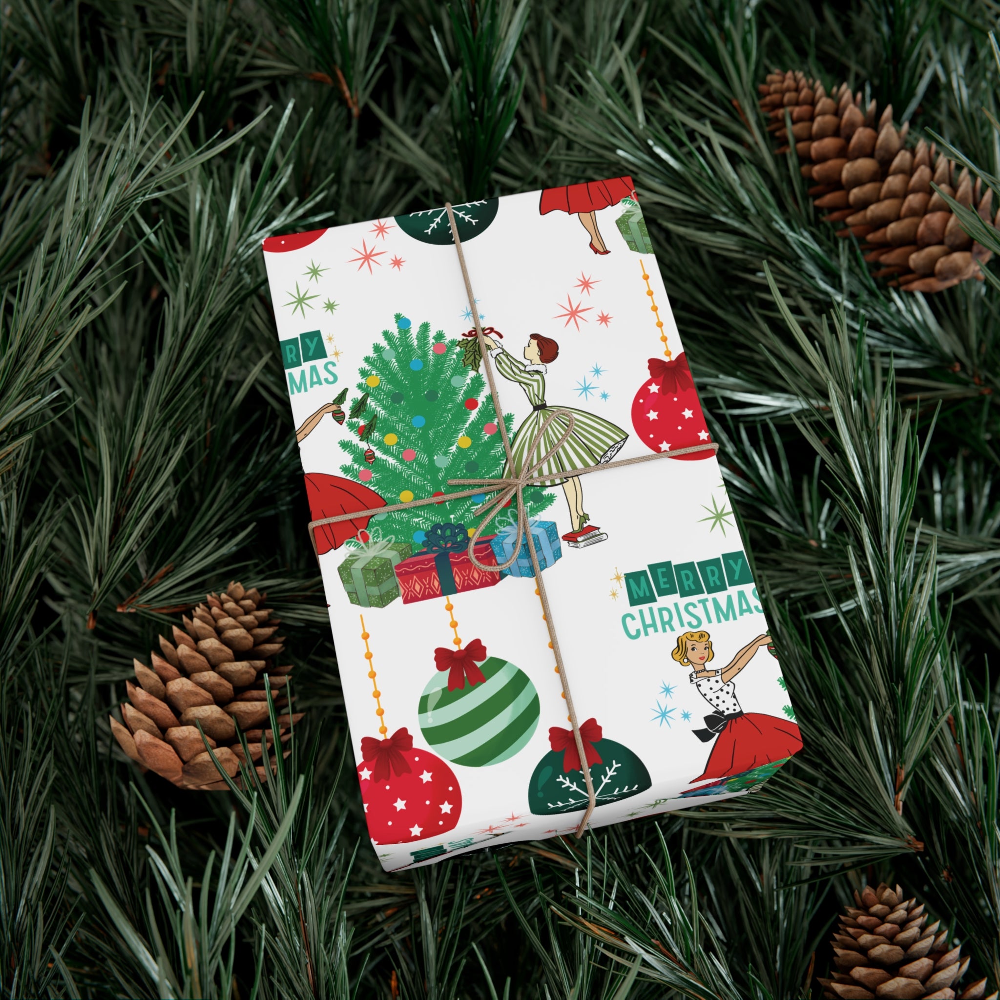 Retro Glam Christmas Wrapping Paper  50s Holiday Gift Wrap, Festive Fun Design for Stylish Presents, 3 Size Options Available Gift Mom