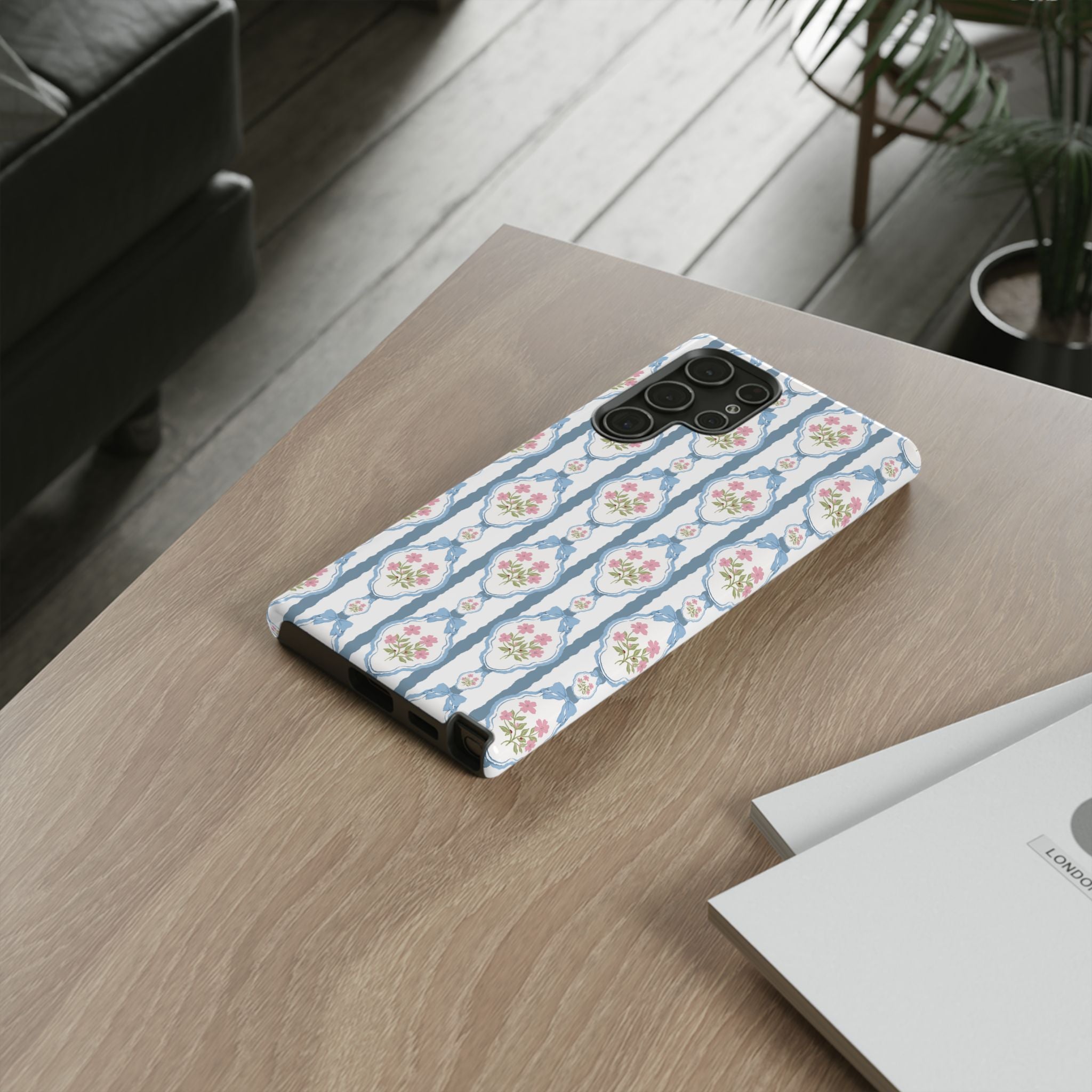 Coque de téléphone Vintage Nœud Bleu et Rose — Motif floral romantique « Tough Cases »