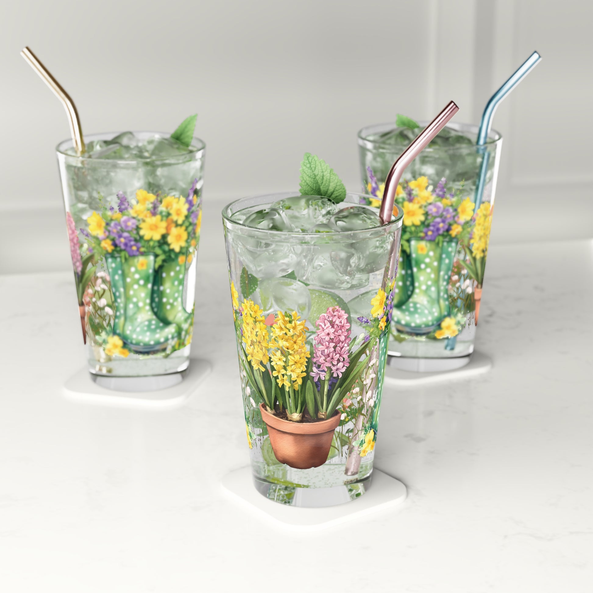 Floral Rainboots 16oz Pint Glass – Charming Drinkware for Celebrations, Parties & Home Entertaining – Perfect Gift for Beer Lovers & Seasonal Gatherings