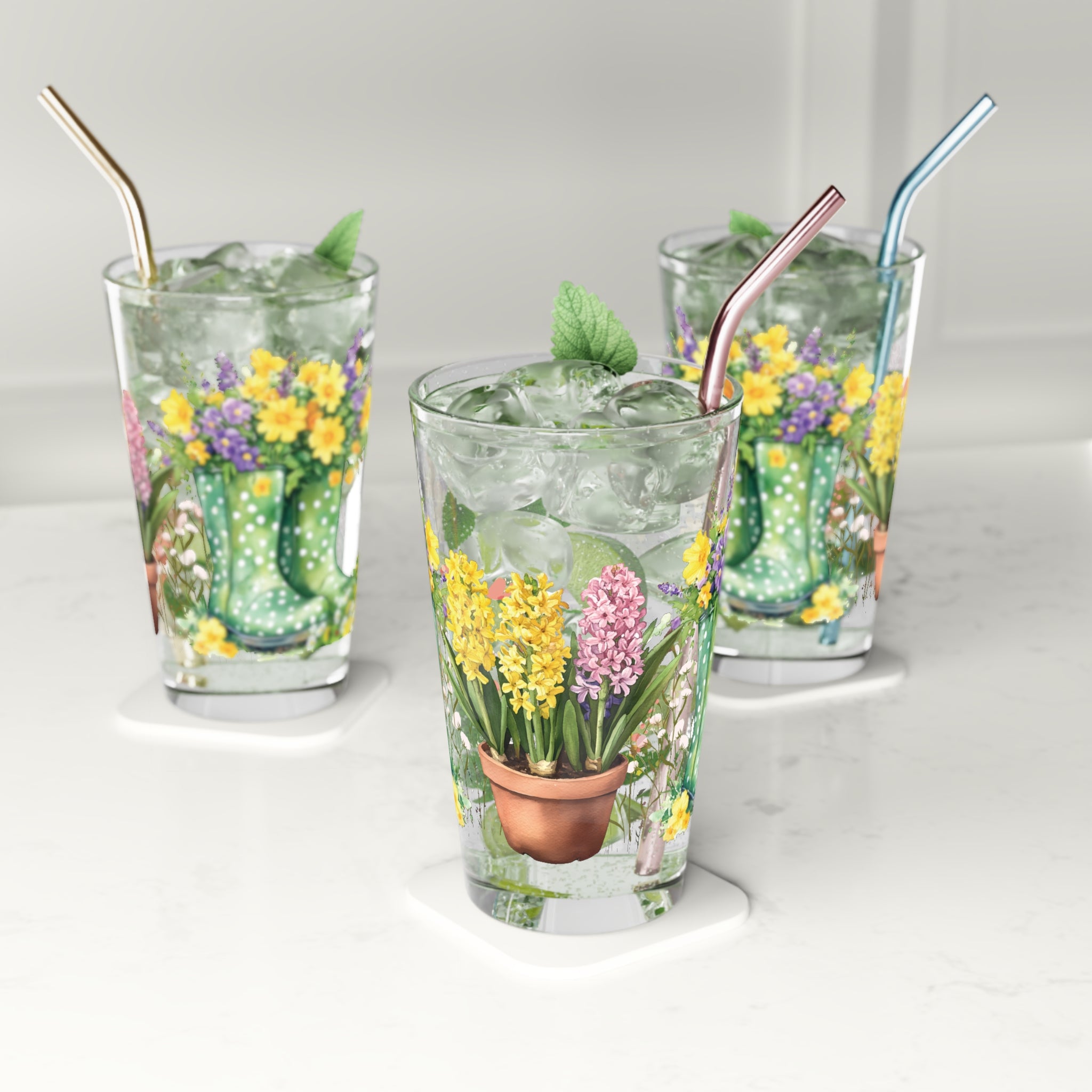 Floral Rainboots 16oz Pint Glass – Charming Drinkware for Celebrations, Parties & Home Entertaining – Perfect Gift for Beer Lovers & Seasonal Gatherings