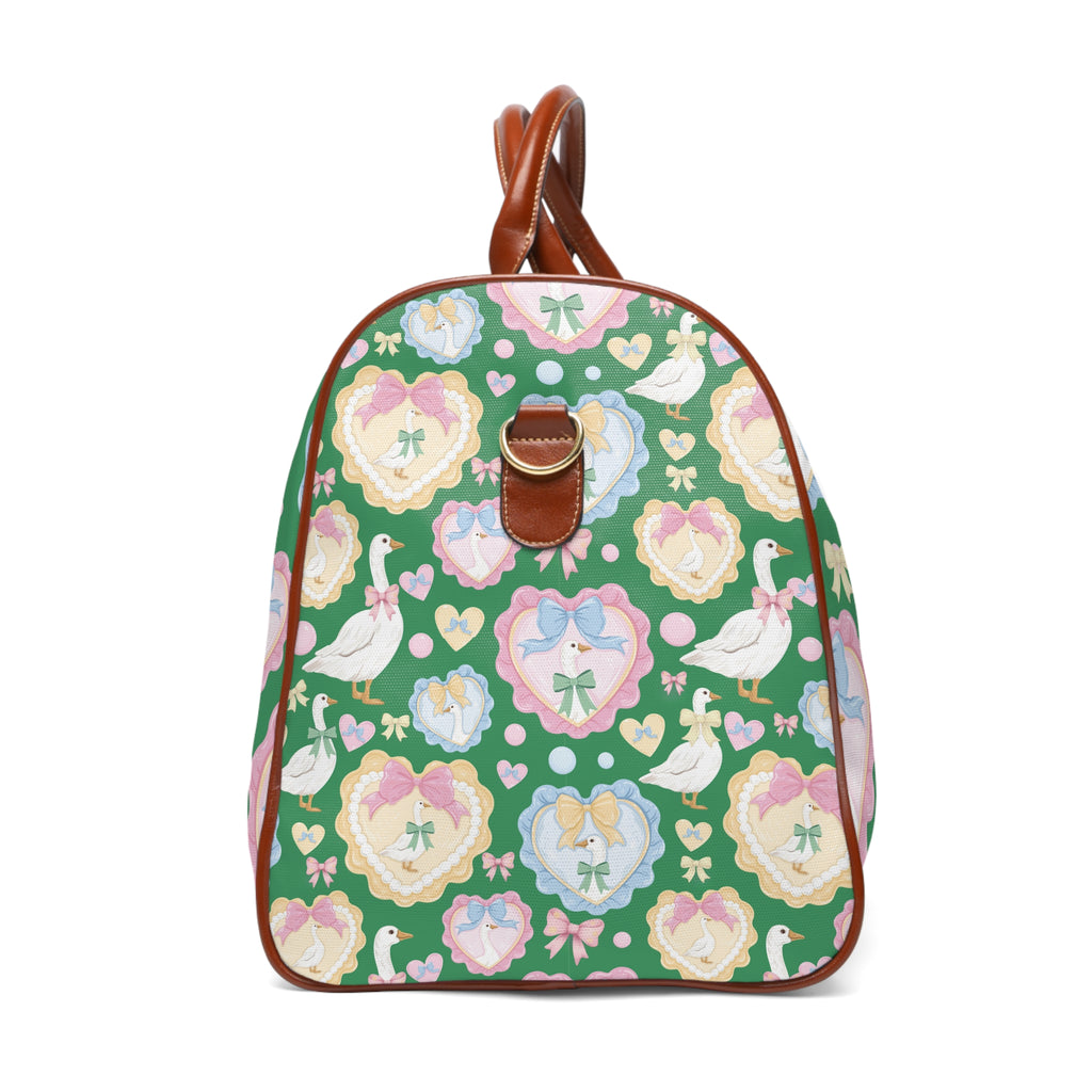 Sac de voyage imperméable vert Oie Cendrillon — Nœuds et cœurs pastel