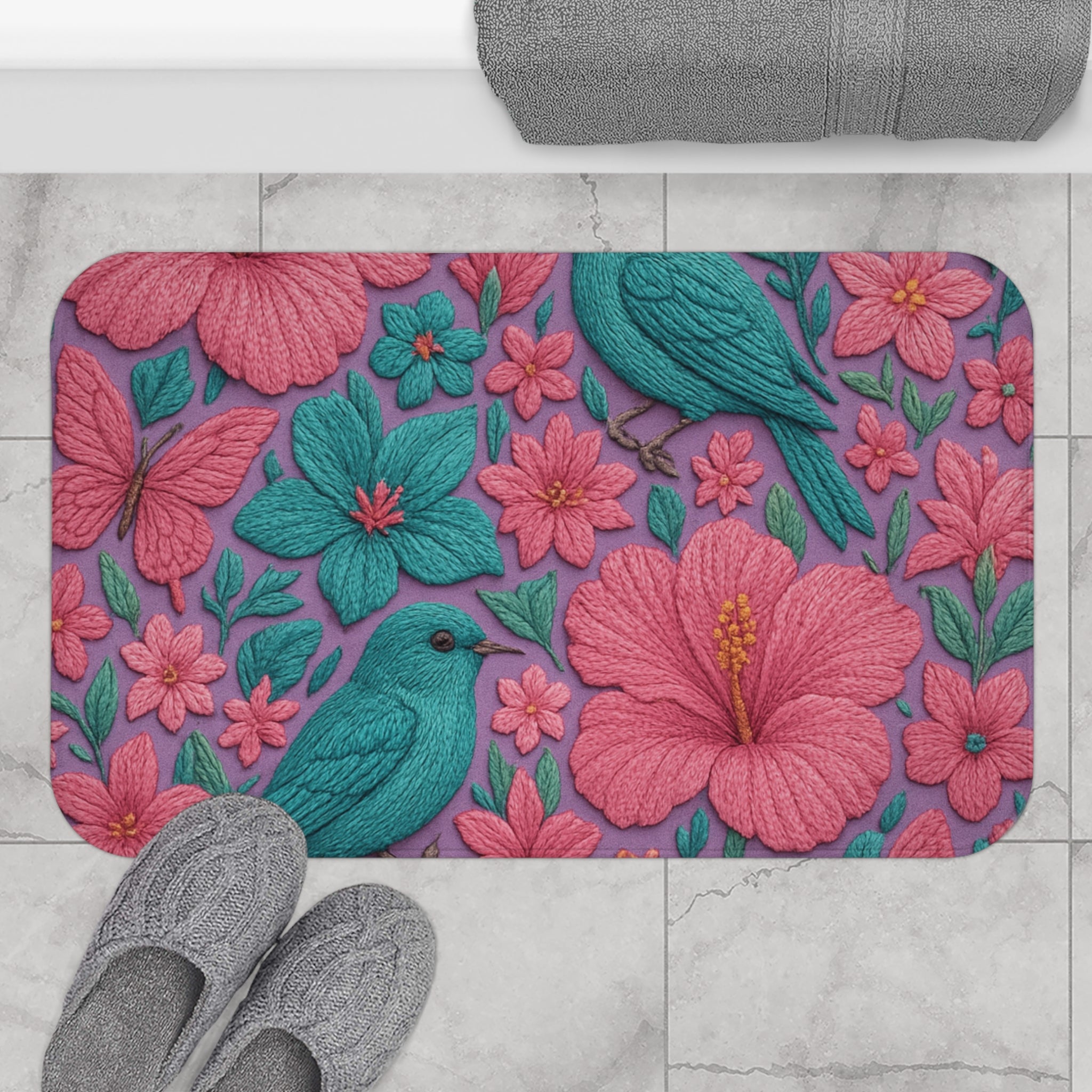 Tapis de bain illusion broderie 3D turquoise, rose et lavande, imprimé floral tropical avec oiseaux et papillons pour une salle de bain audacieuse et élégante Confort à la maison