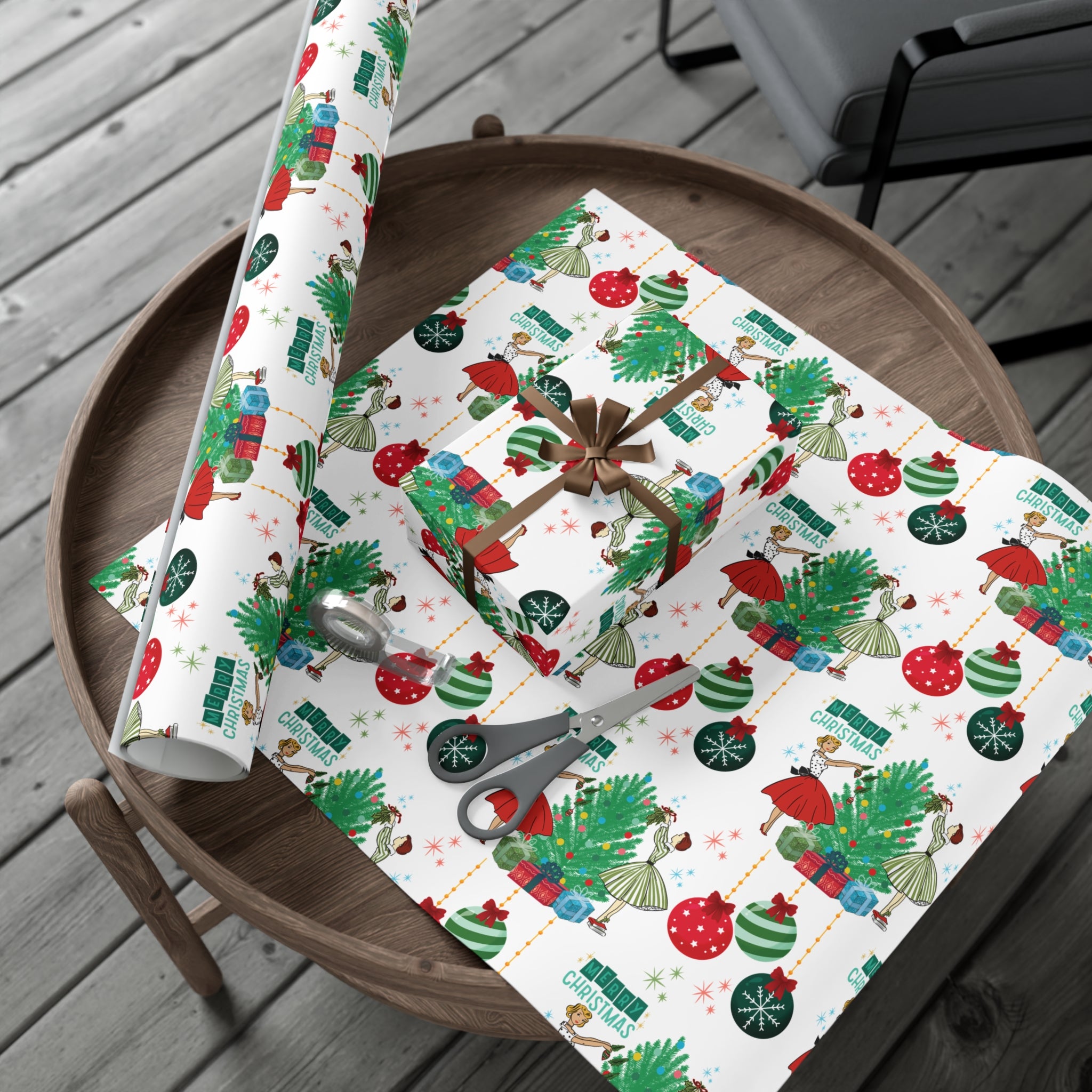 Retro Glam Christmas Wrapping Paper  50s Holiday Gift Wrap, Festive Fun Design for Stylish Presents, 3 Size Options Available Gift Mom