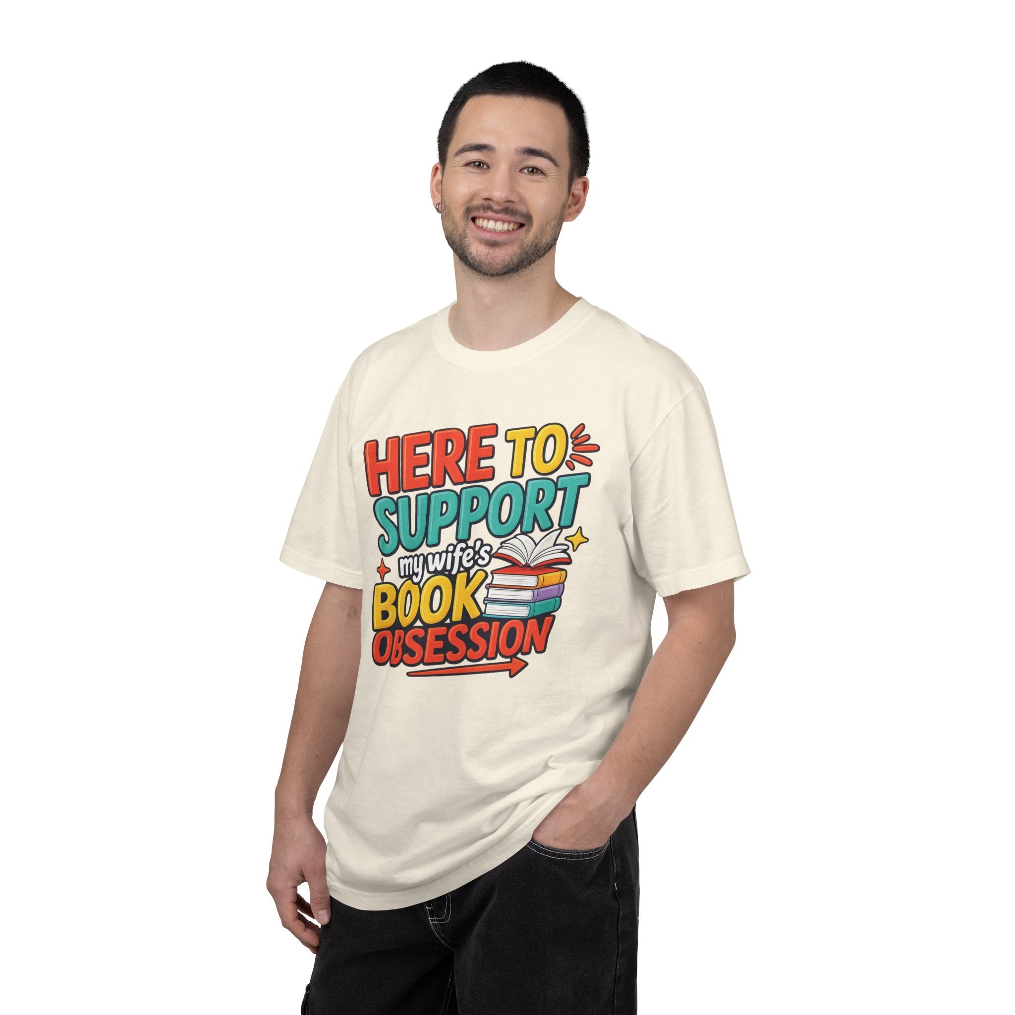T-shirt de soutien pour femme — T-shirt humoristique pour mari « Here to Support My Wife's Book Obsession » T-shirt pour amateur de livres