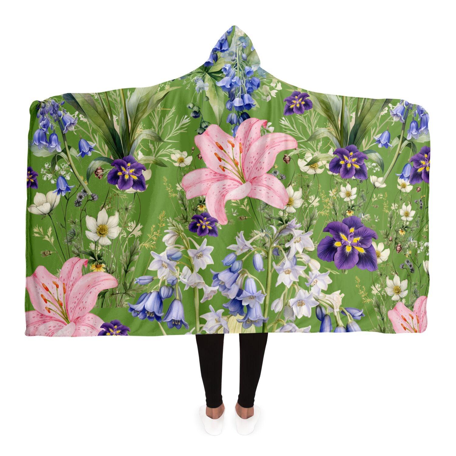 Luxurious Green Hooded Blanket with Purple & Pink Flower Design Cozy, Warm, Perfect for Snuggling Indoors & Outdoors - MRSBYVALLE