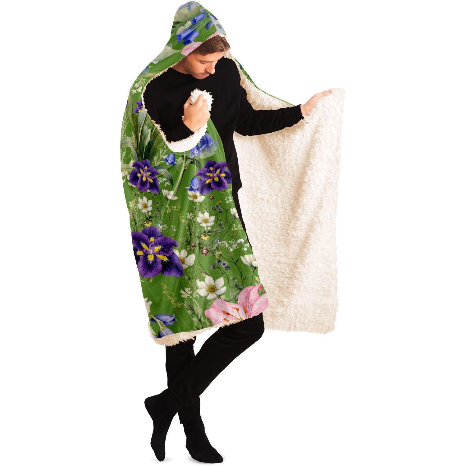 Luxurious Green Hooded Blanket with Purple & Pink Flower Design Cozy, Warm, Perfect for Snuggling Indoors & Outdoors - MRSBYVALLE
